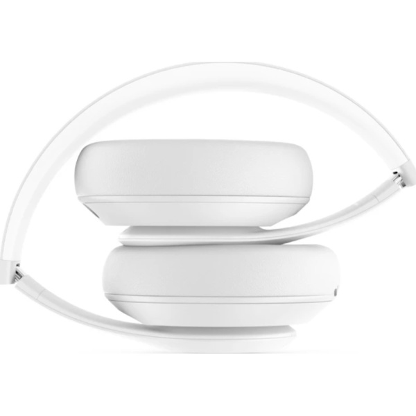 Beats Studio Pro белые 4